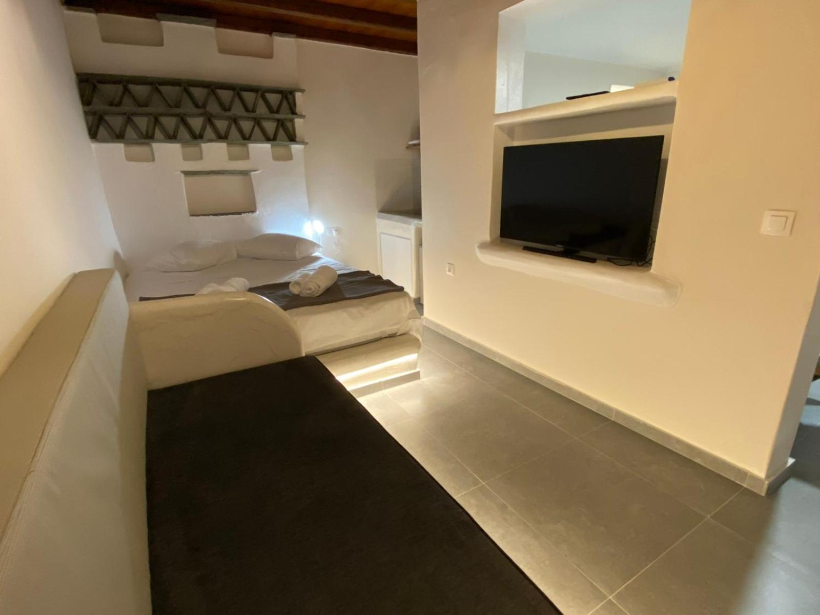 Iakovos' Luxury Penthouse Apartment Tinos Bagian luar foto